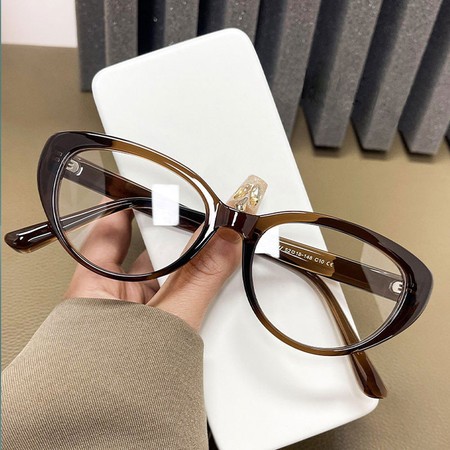 Châu Âu và Mỹ Hợp Thời Trang Mới Kính Mắt Mèo Chống Ánh Sáng Xanh Kính Retro Khung Lớn Kính Phong Cách Đại Học 541
