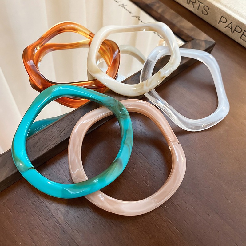 Nghệ thuật Hàn Quốc mope Nhựa Pháp retro hổ phách vòng tay nữ phóng đại vòng tay cổ điển