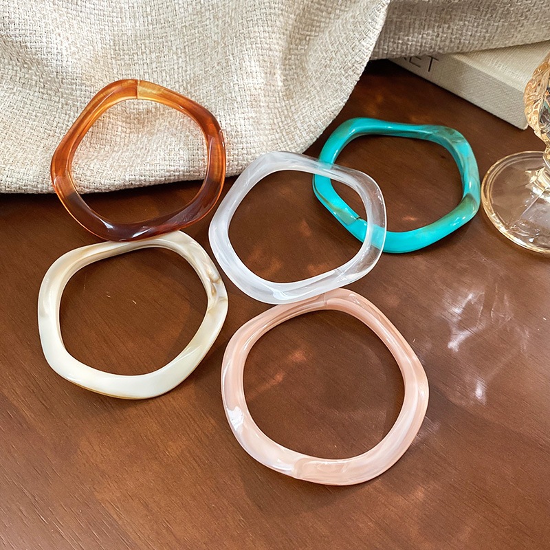 Nghệ thuật Hàn Quốc mope Nhựa Pháp retro hổ phách vòng tay nữ phóng đại vòng tay cổ điển