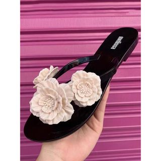 Dép xỏ ngón phẳng Melissa Camellia 2025 Brazil