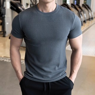 Áo thun ngắn tay cổ tròn mỏng mùa hè phiên bản Hàn Quốc Áo thun nam sọc băng lụa thời trang màu trơn hàng đầu