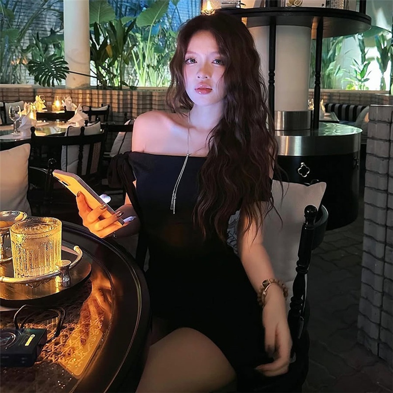 Cutenew Gợi Cảm Mini Chắc Chắn Một Vai Skinny Quấn Mông Cá Tính Niche Hot Chick Nhìn Mỏng Hơn Thời Trang Không Khí Phong Cách Nóng Mới
