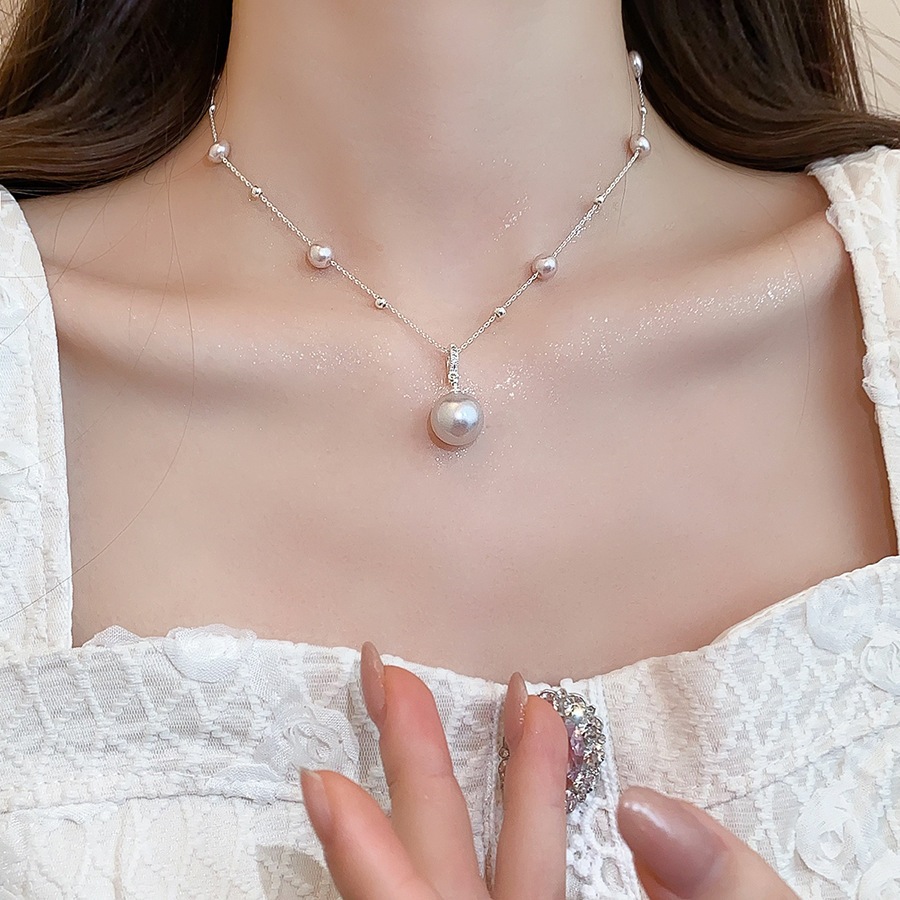 Vòng cổ ngọc trai Pháp với mặt dây chuyền thanh lịch, phù hợp mọi dịp