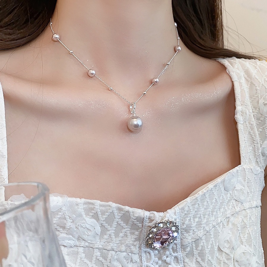 Vòng cổ ngọc trai Pháp với mặt dây chuyền thanh lịch, phù hợp mọi dịp