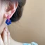 Sơn phun hoạt hình ngọt ngào tròn trung tâm khóa tai hoa Bông tai đi lại thời trang cá tính phụ kiện cảm ứng cao