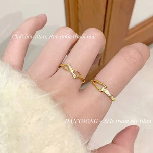 Nhẫn titan nữ không gỉ mạ vàng 18k thiết kế hình nơ đính đá xinh xắn thời trang trẻ trung