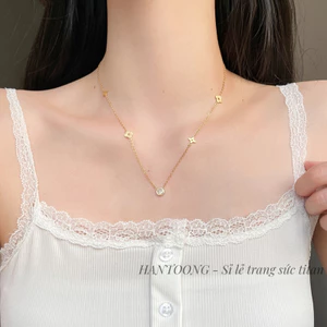 Dây chuyền titan nữ mạ vàng 18k kiểu dáng cỏ 4 lá đính đá phong cách thanh lịch