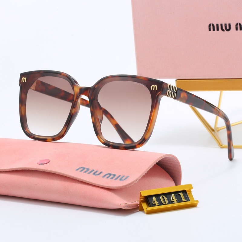 Kính râm nữ thời trang với khung lớn, chống tia UV, bảo vệ đôi mắt trong kỳ nghỉ