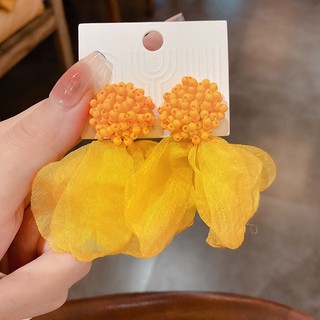 Bông tai hoa màu vàng mùa hè Bông tai đơn giản và thời trang phong cách mục vụ cho nữ
