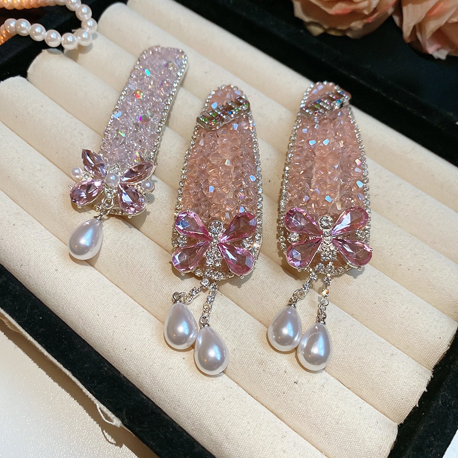 [Jewbeauty] Bảng chữ cái dát kim cương Ngọc trai bướm BB kẹp phong cách Hàn Quốc cá tính cảm ứng cao bên lề kẹp phụ kiện tóc thời trang