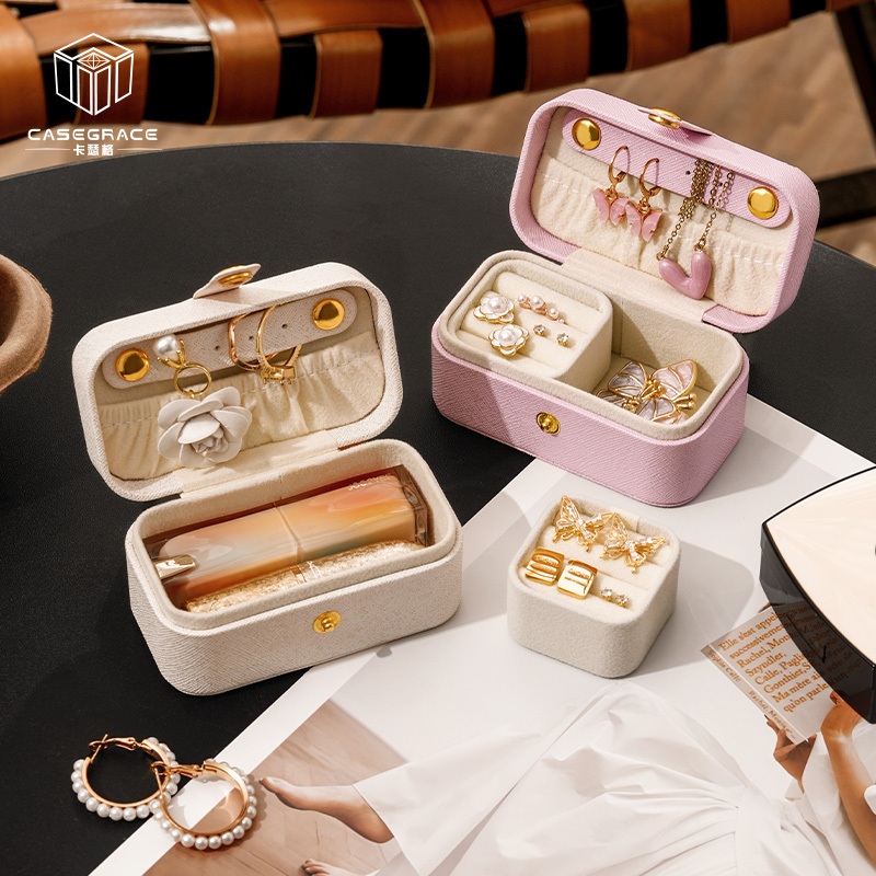 Casegrace Hộp đựng trang sức du lịch nhỏ, Hộp đựng trang sức Mini cho nhiều vòng cổ Bông tai son môi, Hộp đựng đồ trang sức di động có khe cắm vòng có thể tháo rời
