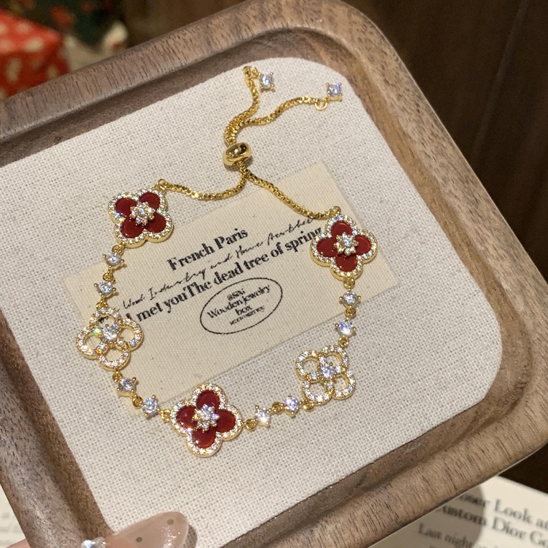 Zircon hoa kim cương rỗng kéo vòng tay nhẹ nhàng sang trọng cao cấp cảm giác thời trang đi lại phụ kiện tay bán buôn