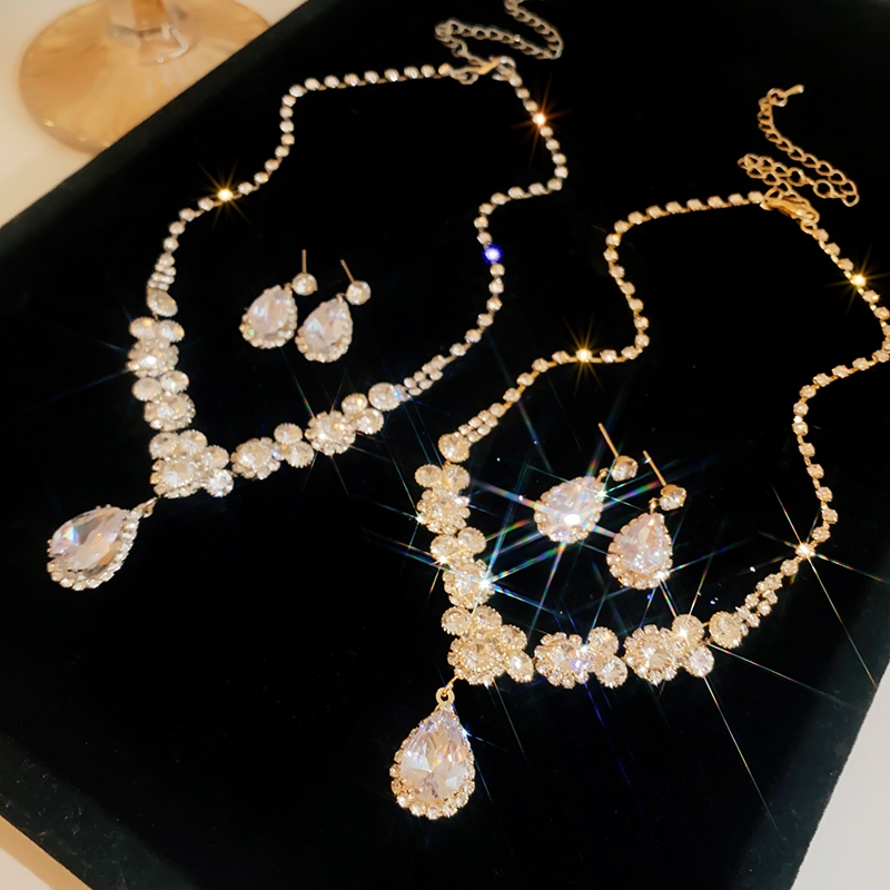 Zircon flash kim cương trang sức bộ váy dạ hội sinh nhật cô dâu tiên tiến cảm giác nhẹ nhàng sang trọng cá tính bông tai xương đòn chuỗi nữ