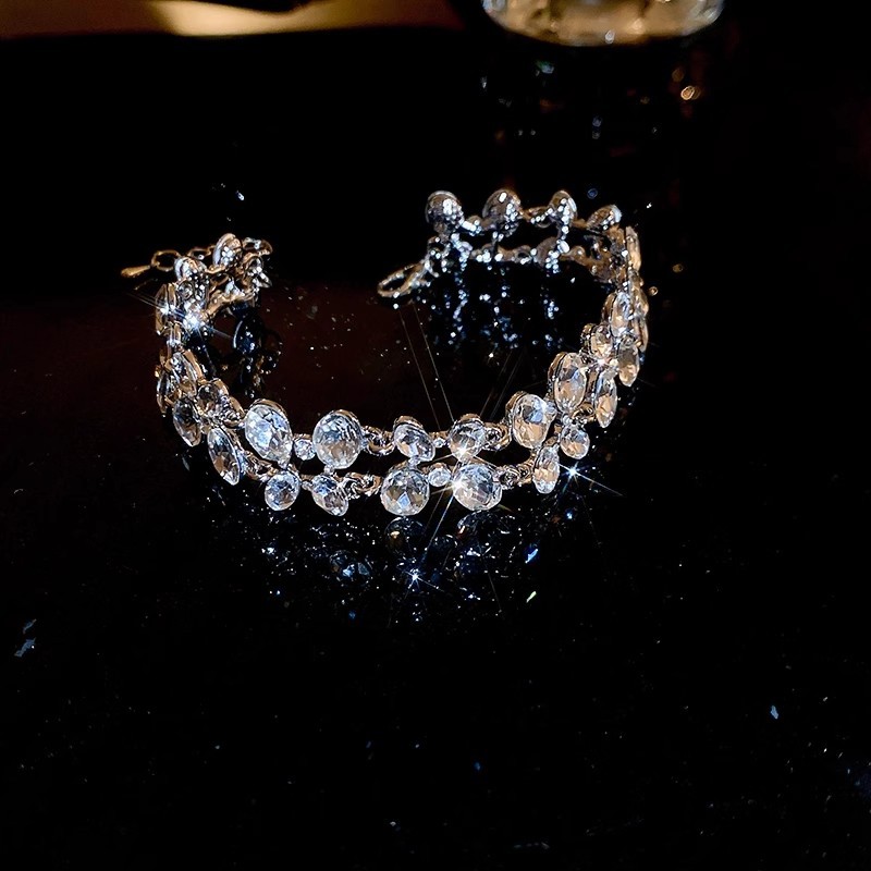 Ánh sáng sang trọng cao cấp choker thời trang sáng bóng thanh lịch khí chất vòng cổ bộ vòng tay bạc phụ kiện kim cương