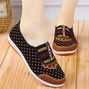 Giày Slip On Nữ Giày Đi Bộ Chống Trơn Trượt Thường Ngày Trung Niên Giày Linh Hoạt Cho Cắm Trại Ngoài Trời Thể Thao