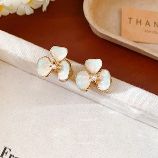 Bông tai ngọc trai hoa nhỏ và tinh tế dành cho nữ phong cách rừng ngọt ngào Bông tai cao cấp đơn giản
