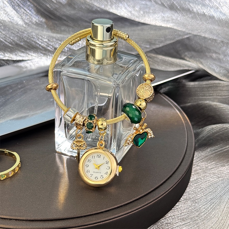 Phụ nữ Watch Tình yêu Key Pendant Quartz Watch Hợp kim thép không gỉ Girlfriend Bracelet
