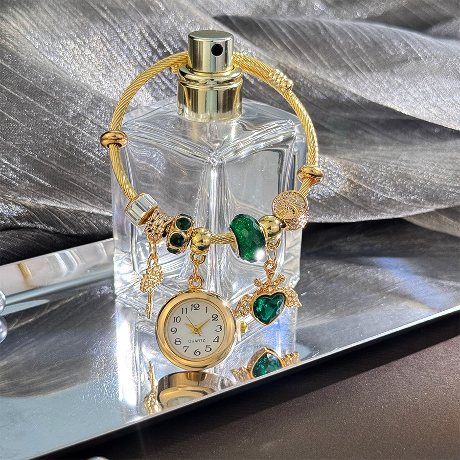 Phụ nữ Watch Tình yêu Key Pendant Quartz Watch Hợp kim thép không gỉ Girlfriend Bracelet