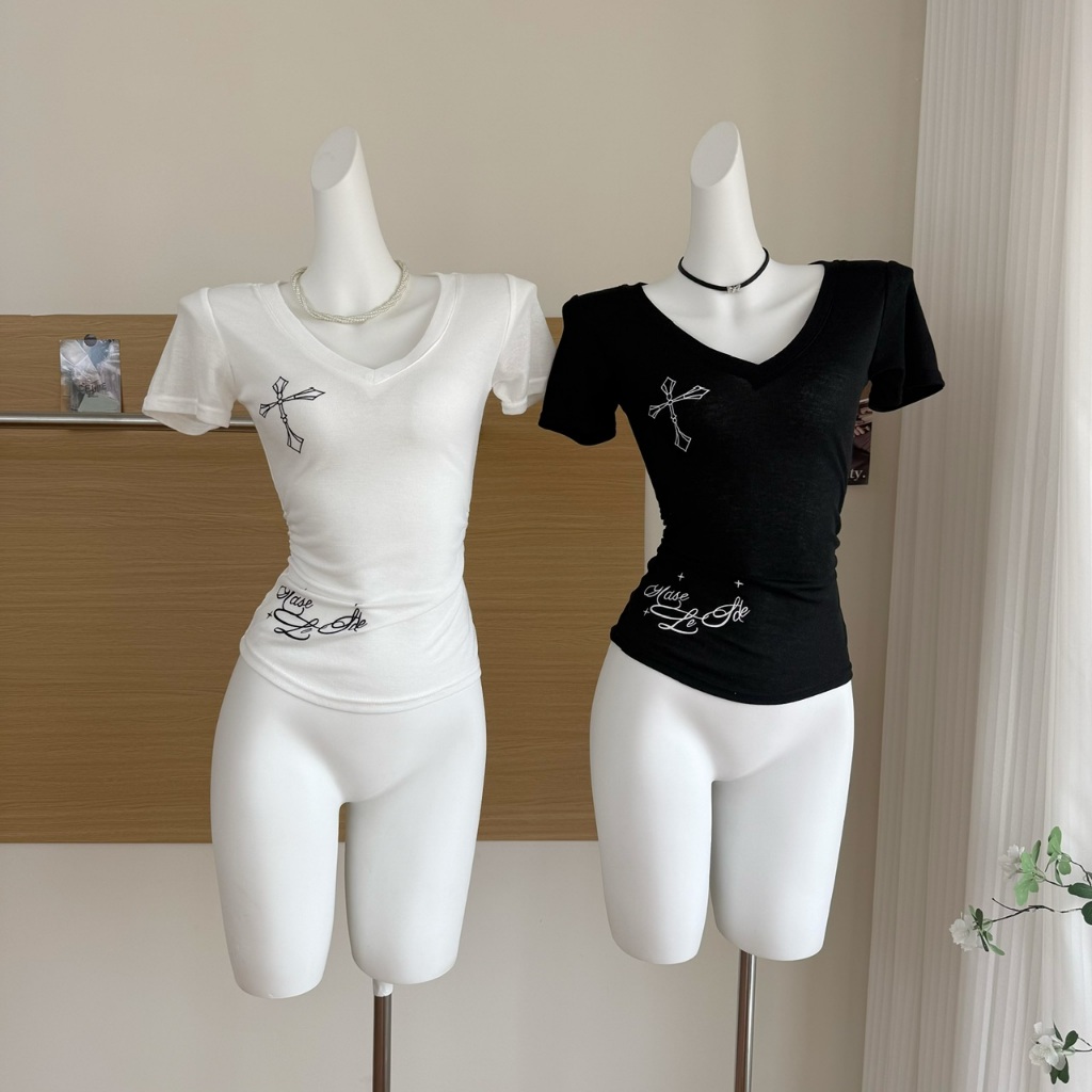 【BANKO】Áo thun ngắn tay cổ chữ V in hình cổ chữ V màu đen dành cho nữ phiên bản Hàn Quốc mùa hè