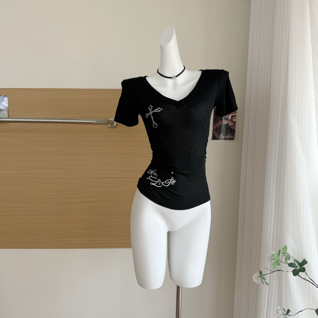 【BANKO】Áo thun ngắn tay cổ chữ V in hình cổ chữ V màu đen dành cho nữ phiên bản Hàn Quốc mùa hè