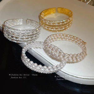 Vòng tay nữ ngọc trai và zircon nhiều lớp, thiết kế thanh lịch