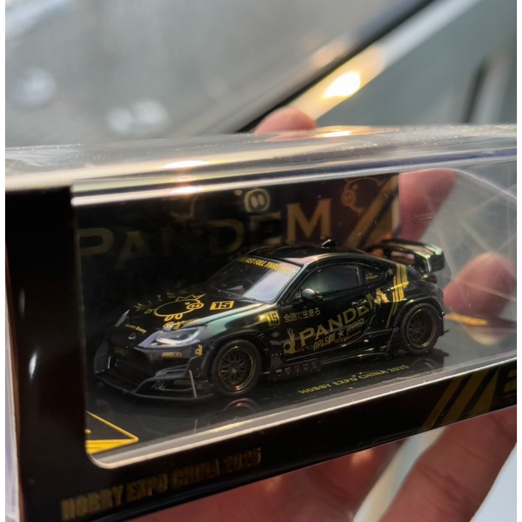 INNO64 IN64-R35SL-HEC25 / IN64-GR86-HEC25 1: 64 NISSAN GT-R R35
