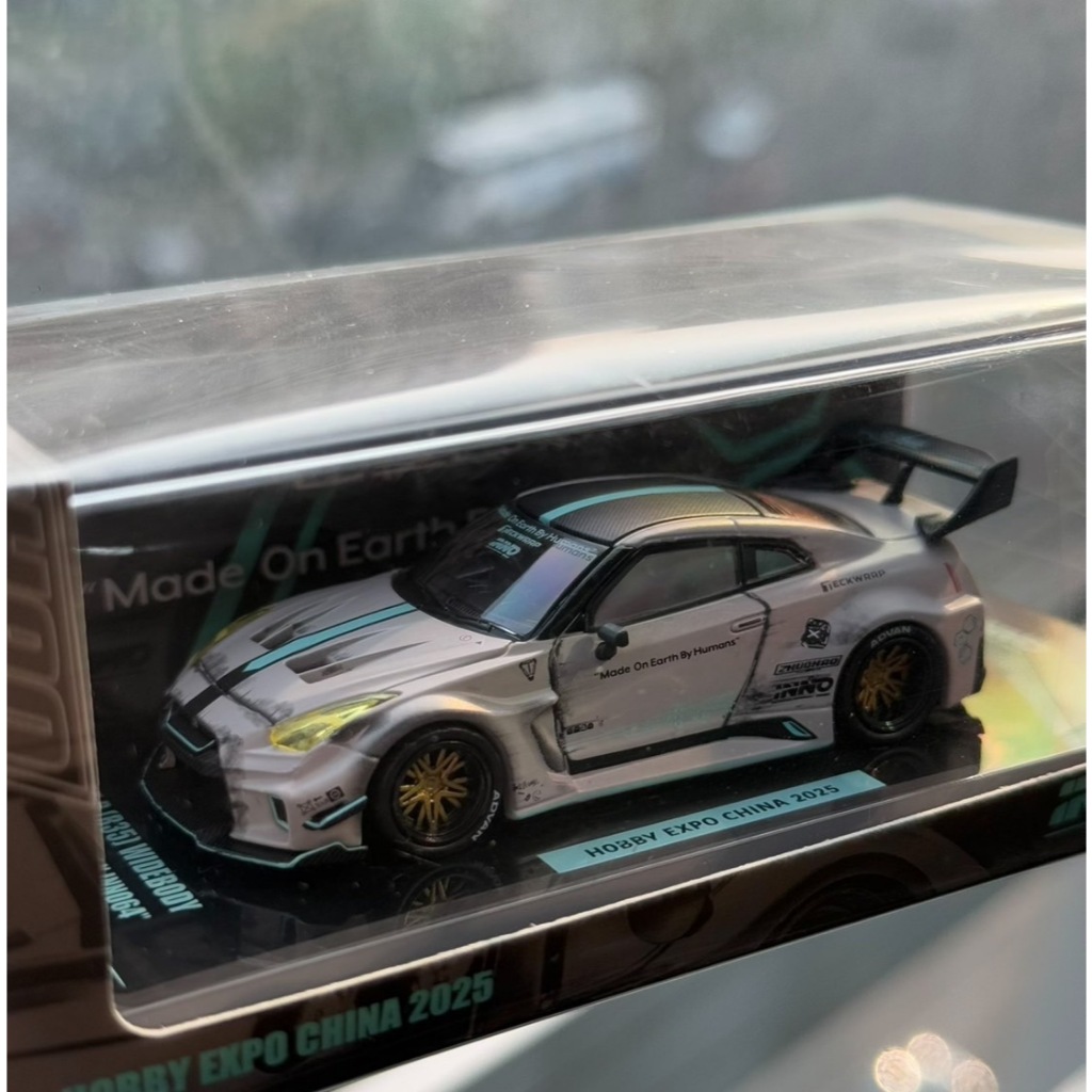 INNO64 IN64-R35SL-HEC25 / IN64-GR86-HEC25 1: 64 NISSAN GT-R R35