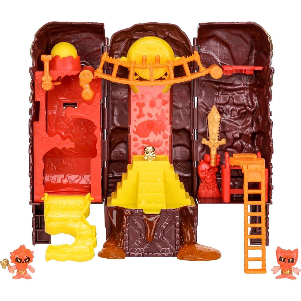 TREASURE X Lost Lands Skull Island Lava Tower Micro Playset, 15 cấp độ phiêu lưu. Sống sót trong bẫy và khám phá 2 nhân vật hành động cỡ nhỏ. Bạn sẽ tìm thấy Tre nhúng vàng thật