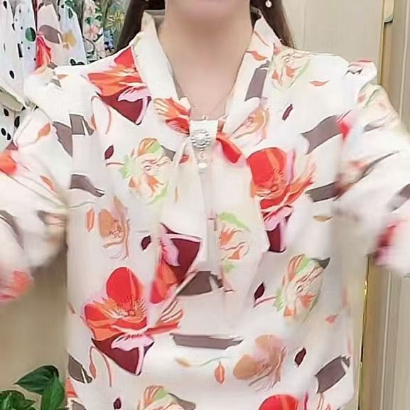 Áo sơ mi voan tay ba phần tư mới, phong cách phương Tây, áo sơ mi trẻ trung và đẹp, áo sơ mi nhỏ của mẹ trung niên và người già mùa hè