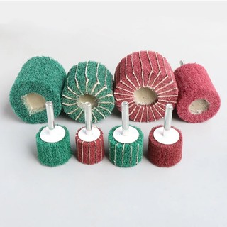 Bàn chải đánh bóng sợi bánh xe không dệt Tấm chà nhám Đầu chà nhám cho máy khoan 6mm Grit120 / 180 / 240 / 320
