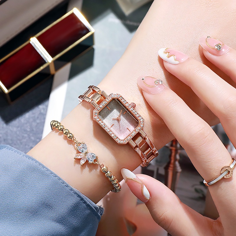 Đồng hồ nữ thời trang Hàn Quốc Đồng hồ thạch anh vòng tay vuông vàng