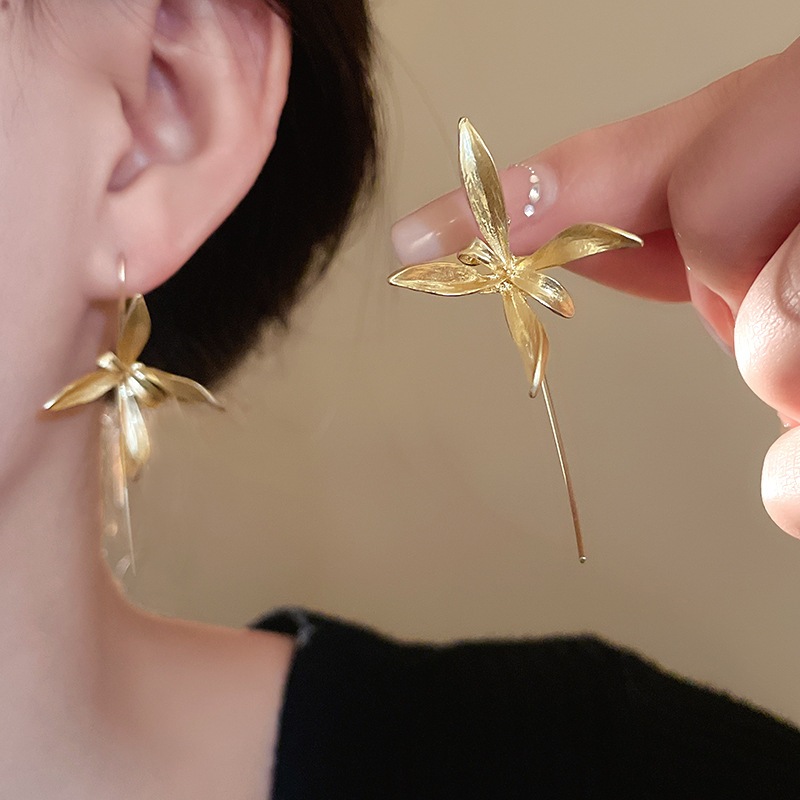 Bông tai hoa Iris móc tai retro cá tính thời trang phóng đại bông tai đơn giản cao cấp