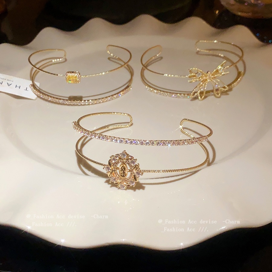Vòng tay hai lớp nơ zircon mới, thích hợp, thời trang và cá tính với cảm giác sang trọng nhẹ nhàng và cao cấp