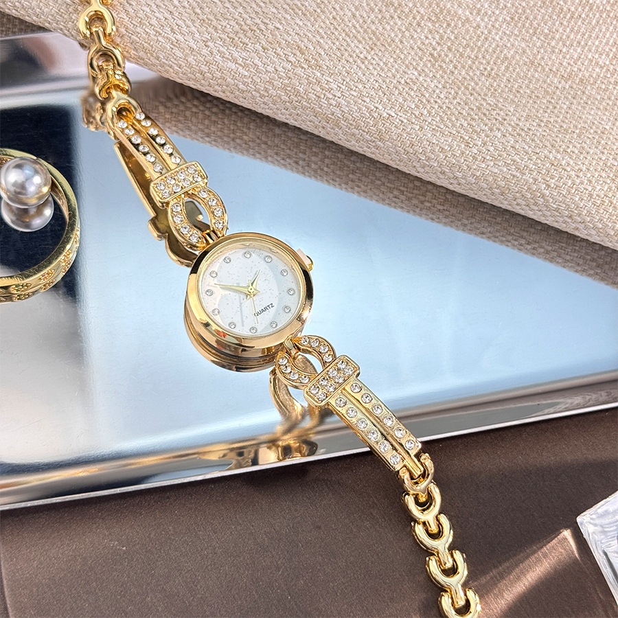 Đồng hồ thạch anh nữ Đồng hồ đeo tay kim cương Đồng hồ nữ thời trang