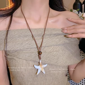 Vòng cổ mặt dây chuyền Zhuhai Star bằng gỗ Acrylic, dây chuyền xương đòn thông thường phong cách kỳ nghỉ cổ điển, thời trang, thích hợp và cao cấp