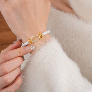 Móng ngựa khóa zircon màu đỏ vòng tay nữ thích hợp thời trang khí chất vòng tay