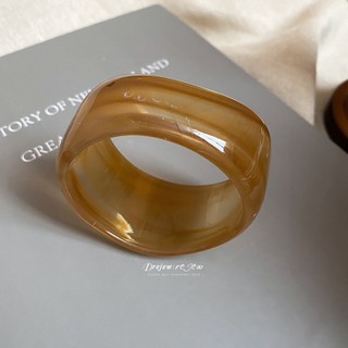 DREJEW Vòng tay mặt rộng không đều bằng nhựa Âu Mỹ, khí chất phong cách rừng, thiết kế thích hợp, vòng tay phổ biến, trang sức tay cao cấp nhẹ nhàng sang trọng