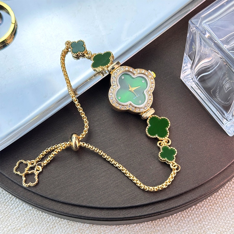 Đồng Hồ Nữ Bốn Lá Cỏ Ba Lá Dây Rút Phong Cách Vòng Tay Nữ Đồng Hồ Màu Kim Cương Bộ Dây Rút Đồng Hồ