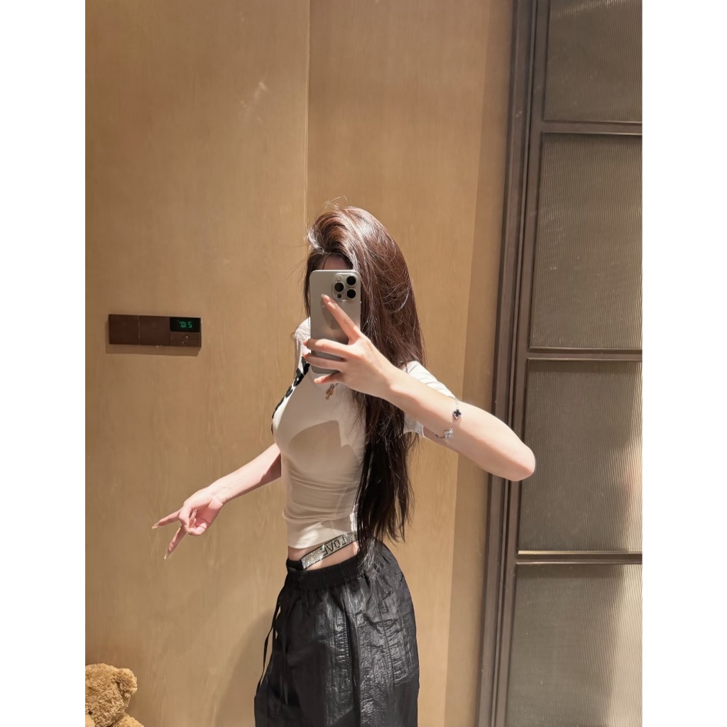 【BANKO】Chữ thêu ngắn tay màu trắng mỏng vừa vặn mùa hè Mỹ dành cho nữ T @ -