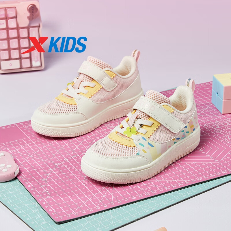 XTEP Trẻ Em Giày Thể Thao Velcro Chống Trơn Trượt Xuân Hè Thoáng Khí Thoải Mái Đế Mềm Bé Gái