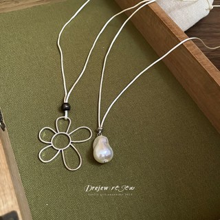 DREJEW Vòng cổ mặt dây chuyền ngọc trai hạt đậu hoa Nhật Bản và Hàn Quốc ins đơn giản và đa năng dây chuyền xương đòn thích hợp dây chuyền áo len cao cấp