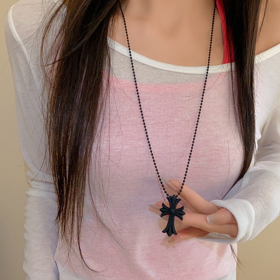 Vòng cổ mặt dây chuyền chéo đính cườm châu Âu và Mỹ, dây chuyền xương đòn phong cách Gothic đậm, dây chuyền phóng đại và hợp thời trang dành cho nữ bán buôn