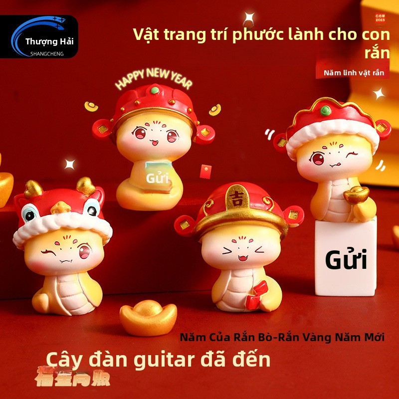 Đồ trang trí xe hơi hình con rắn năm mới, đồ trang trí trạm làm việc búp bê hoạt hình dễ thương MGXX