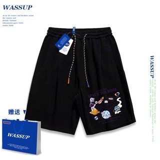 Thương hiệu WASSUP Đồng thương hiệu 2024 Quần short dáng rộng Unisex phong cách mới, sử dụng chất liệu Cotton Co giãn dày, thích hợp cho quần short hợp thời trang mùa hè, chống mài mòn, dễ dàng kết hợp, thoáng khí thoải mái, tận hưởng thời gian mát mẻ!