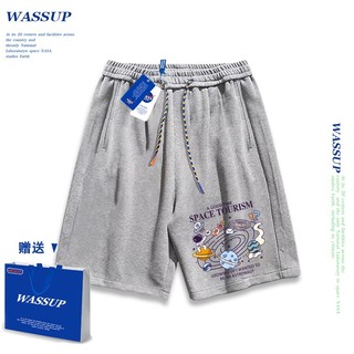 Thương hiệu WASSUP Đồng thương hiệu 2024 Quần short dáng rộng Unisex phong cách mới, sử dụng chất liệu Cotton Co giãn dày, thích hợp cho quần short hợp thời trang mùa hè, chống mài mòn, dễ dàng kết hợp, thoáng khí thoải mái, tận hưởng thời gian mát mẻ!