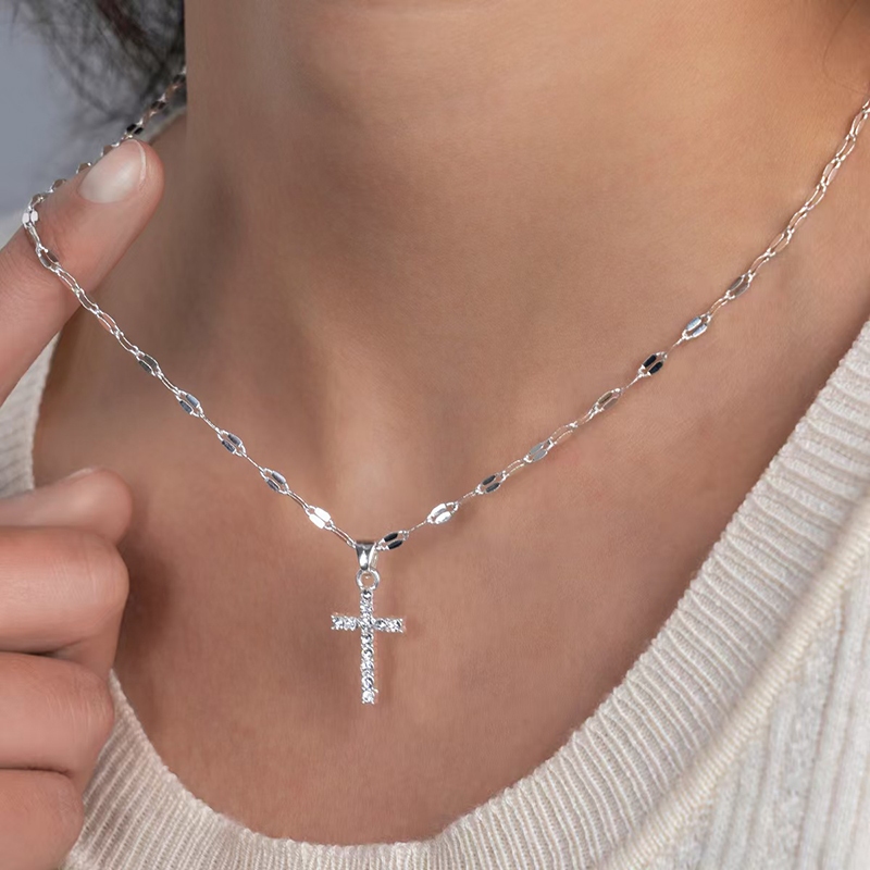 Vòng cổ chữ thập hợp kim Zircon thời trang