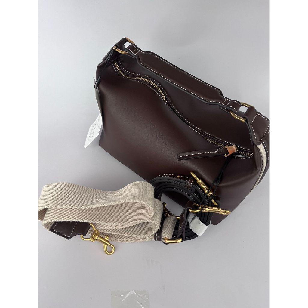 Túi đeo vai sọc cổ điển mới của ZARA dành cho nữ