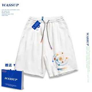 Thương hiệu WASSUP Đồng thương hiệu 2024 Quần short dáng rộng Unisex phong cách mới, sử dụng chất liệu Cotton Co giãn dày, thích hợp cho quần short hợp thời trang mùa hè, chống mài mòn, dễ dàng kết hợp, thoáng khí thoải mái, tận hưởng thời gian mát mẻ!