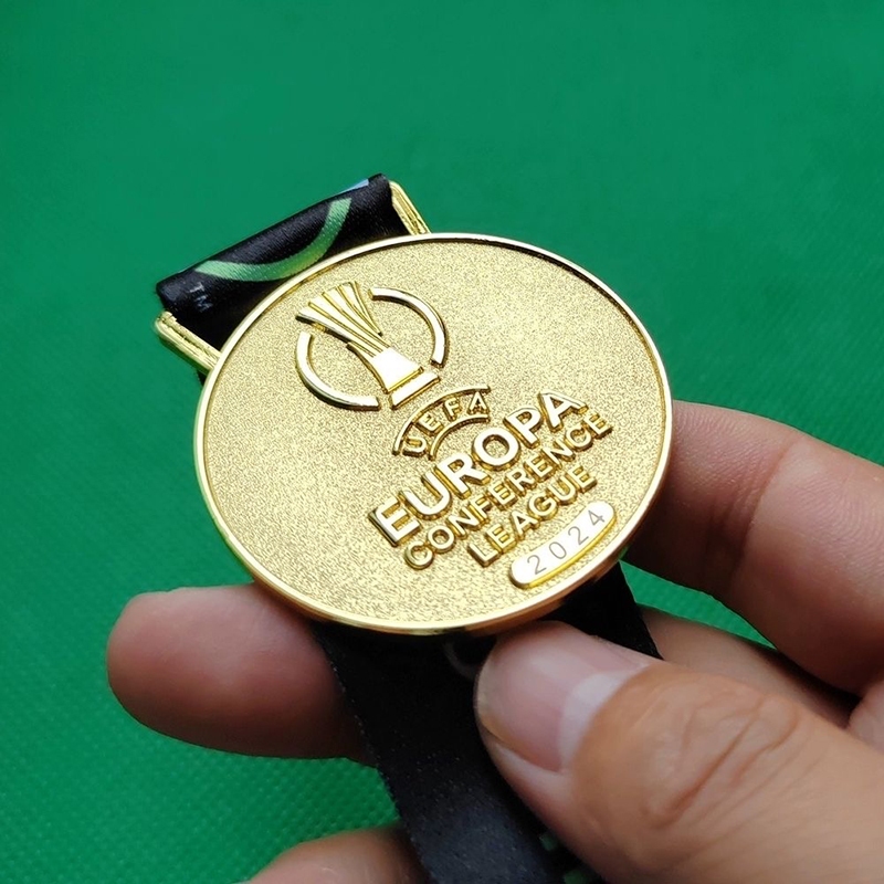 2025 UECL UEFA Conference League Champion Chelsea FC Huy chương vàng Giải đấu bóng đá Bản sao Bộ sưu tập mô hình Quạt Quà tặng Lưu niệm