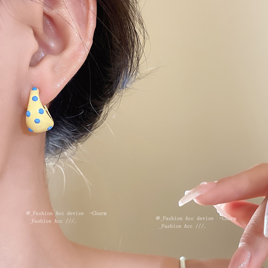 [Jewbeauty] Bông tai hình chữ C kim bạc kem phong cách ngọt ngào và dễ kết hợp
